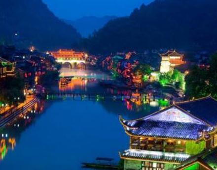 私家车托运帮我实现凤凰古城自助游