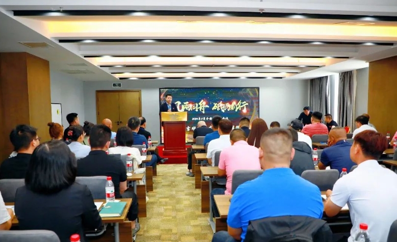 日韩丰满少妇无码内射